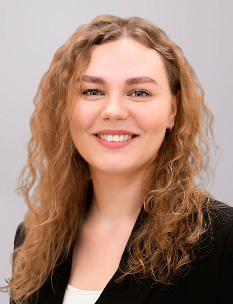 460x600px Neringa Zilinske 12 09