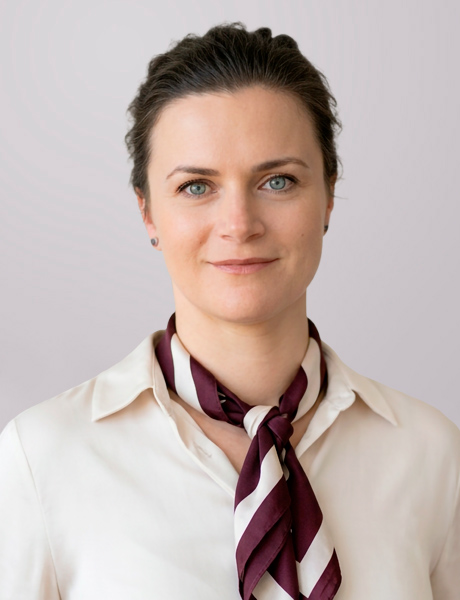 460x600px Egle Petrik v2