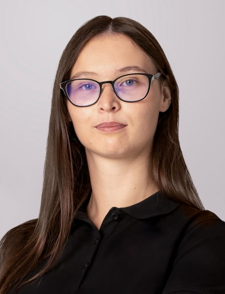 460x600px Kristina Kasperskaite 09 15